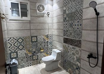 شاليه بمجلس وثلاث غرف نوم 
