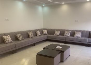 استراحة بجلسة خارجية ومسبح داخلي