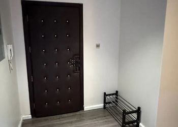 شقة بغرفتين نوم وصالة