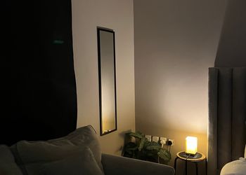 استديو هادئ بدخول ذاتي 