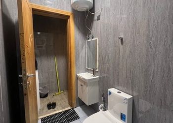 استديو هادئ بدخول ذاتي 