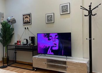 استديو هادئ بسرير ماستر 