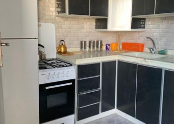 استراحة بمسبح داخلي والعاب اطفال