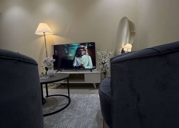 استديو بسرير ماستر وجلسة جانبية 