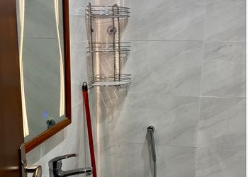 استديو بأثاث مريح وبسيط 