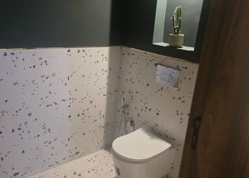 شاليه بمسطح اخضر وجلسة خارجية