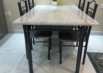 شقة بغرفة نوم وصالة 