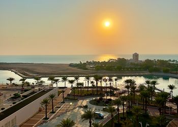 استديو هادئ بسرير ماستر