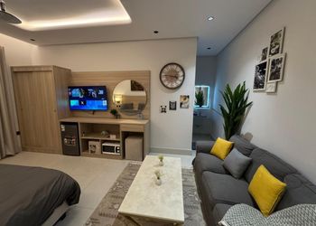 استديو بسرير ماستر