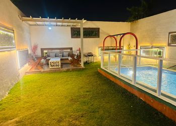 شاليه بصالة تطل على العاب اطفال