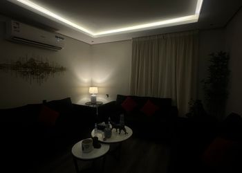 شقة غرفة وصالة مودرن دخول ذاتي