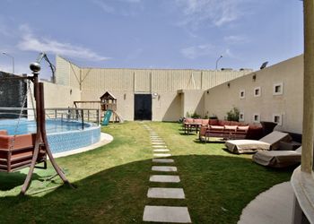 شاليه بركن شواء وألعاب أطفال