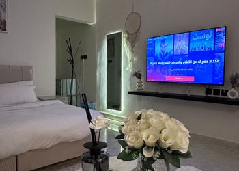 استديو انيق بدخول ذاتي 