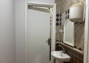 استديو بسرير ماستر  هادئة
