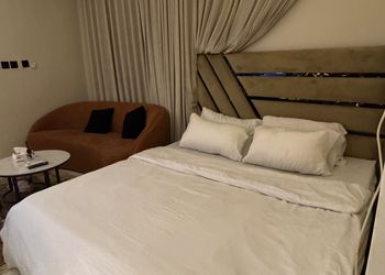 استديو هادئ بسرير ماستر 