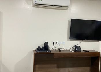استديو بسرير ماستر وجلسة جانبية 