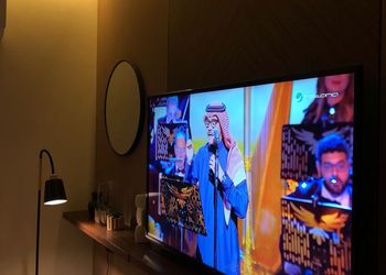 استديو بأثاث مريح وبسيط 