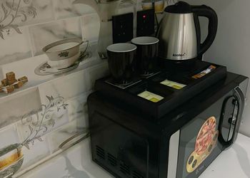 استديو بسرير ماستر وجلسة جانبية