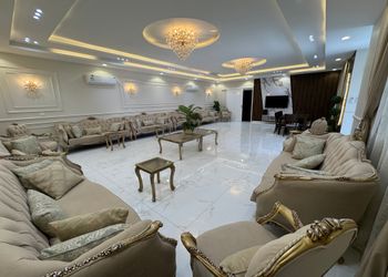 شاليه بجلسة خارجية ومسبح خارجي