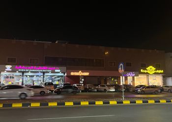 شقة بغرفة معيشة وغرفة نوم 