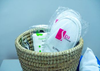 شاليه بجلسة خارجية وألعاب أطفال 
