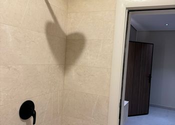 استديو هادئ بسرير ماستر 