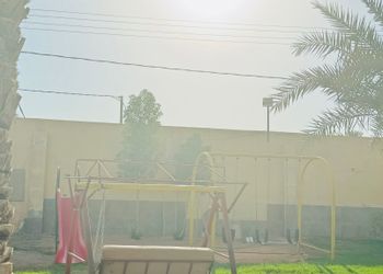 مزرعة بمناظر خلابة وجلسة خارجية 
