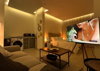 استديو بدخول ذاتي وتصميم هادئ