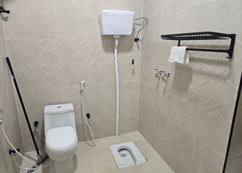شقة بصالة مريحة ودخول ذاتي 