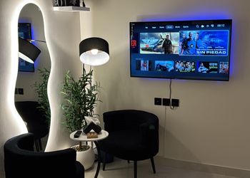 استديو راقي بدخول ذاتي 