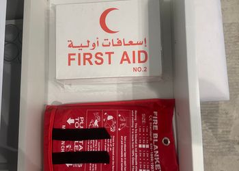 شقة بصالة انيقة وغرفة نوم