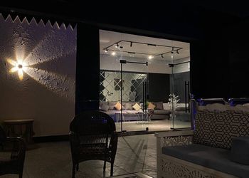 شاليه بمسطح اخضر