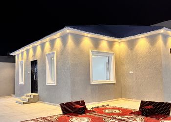 استراحة بجلسة خارجية ومجلس 