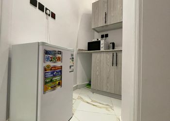 استديو بسرير ماستر