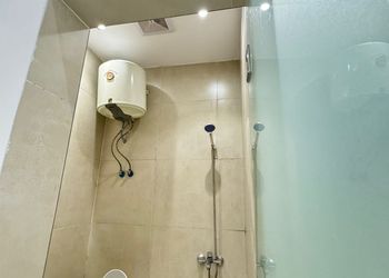 استديو بسرير ماستر وأثاث مريح
