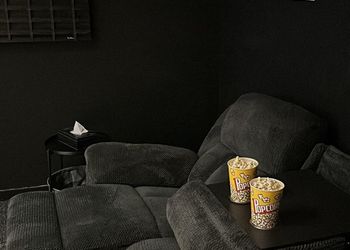 شقة مودرن بغرفة سينما