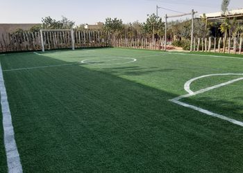 استراحة بمسطح اخضر ومجالس
