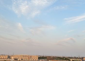 استديو هادئ بسرير ماستر 