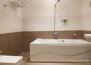 منتجع فندقي بمسطح اخضر