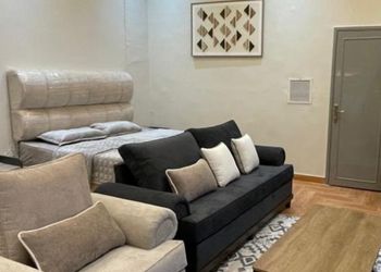 استديو هادئ بسرير ماستر ومفرد