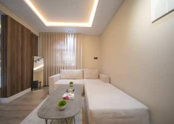 استديو بسرير ماستر وجلسة جانبية 