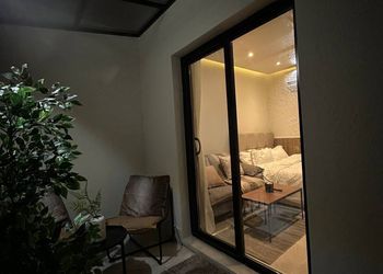 استديو هادئ بسرير ماستر 