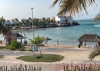 شاليه بمسبح خارجي وأجواء ممتعة 