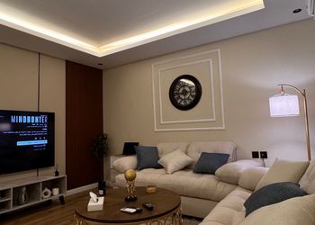 استديو هادئ بدخول ذاتي 