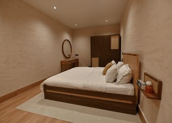 استديو بتصميم أنيق وجلسة خارجية