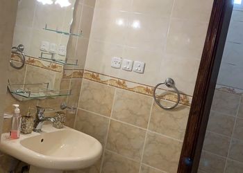 استراحة بجلسة خارجية ومسبح 