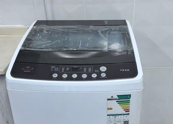 شقة بغرفتين نوم وصالة 