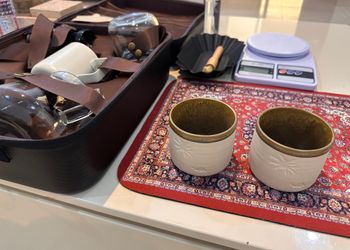 شقة بمجلسين وثلاث غرف نوم