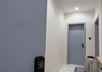 استديو هادئ بسرير ماستر 
