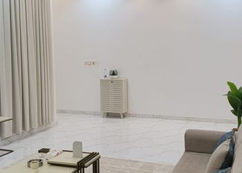 شقة بغرفة معيشة وغرفتين نوم 